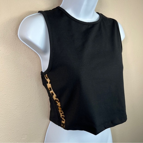 Large EVCR Black Leopard Print Crop Top Athletic Activewear Stretch - Picture 2 of 8